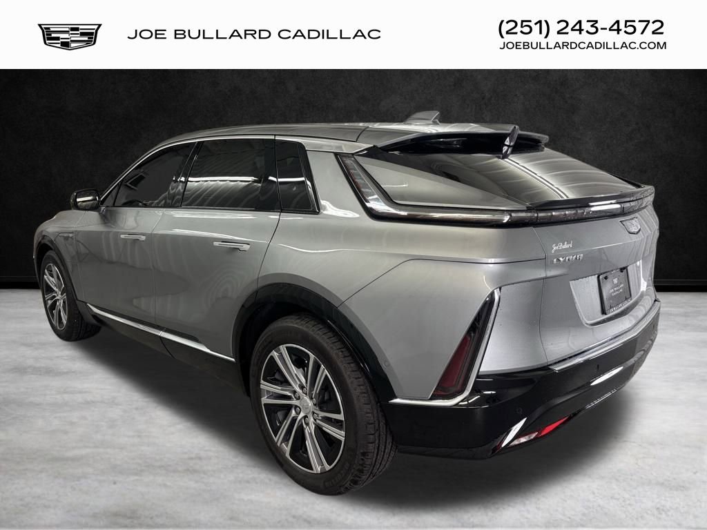 New 2026 Cadillac Lyriq Luxury w/ LPO, Floor Liner Package image 4