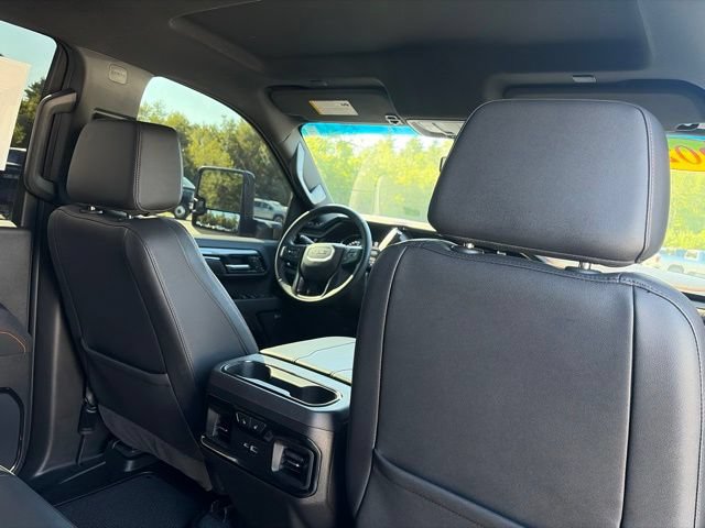 Used 2025 GMC Sierra 2500 AT4 AWD/4WD image 36