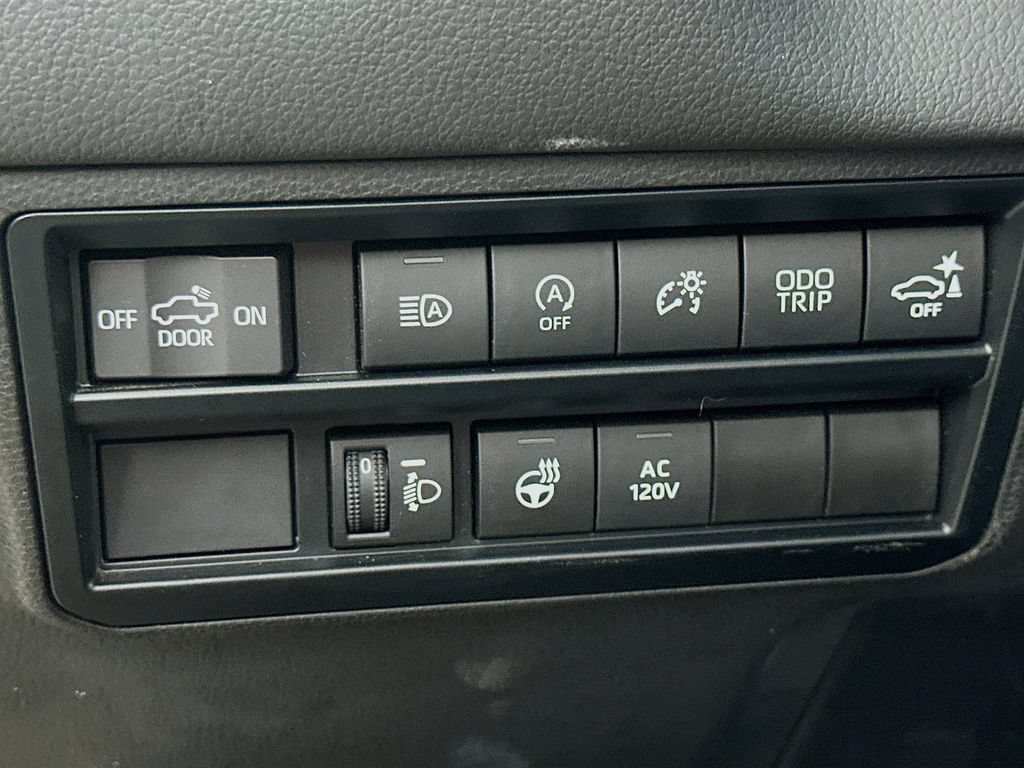 Used 2023 Toyota Tundra Limited AWD/4WD image 22