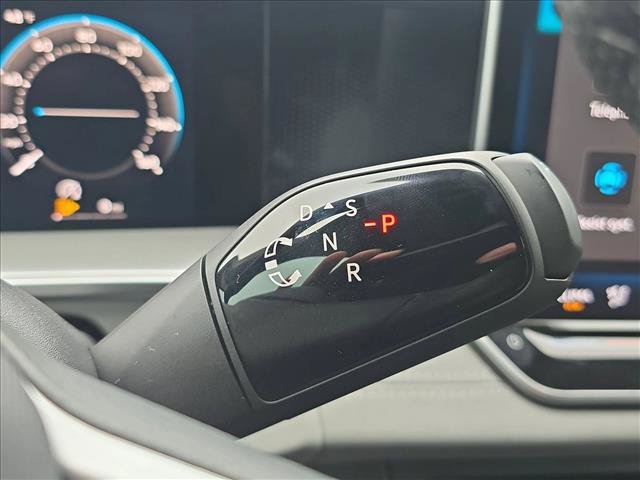 New 2026 Volkswagen Tiguan SE R-Line FWD image 15