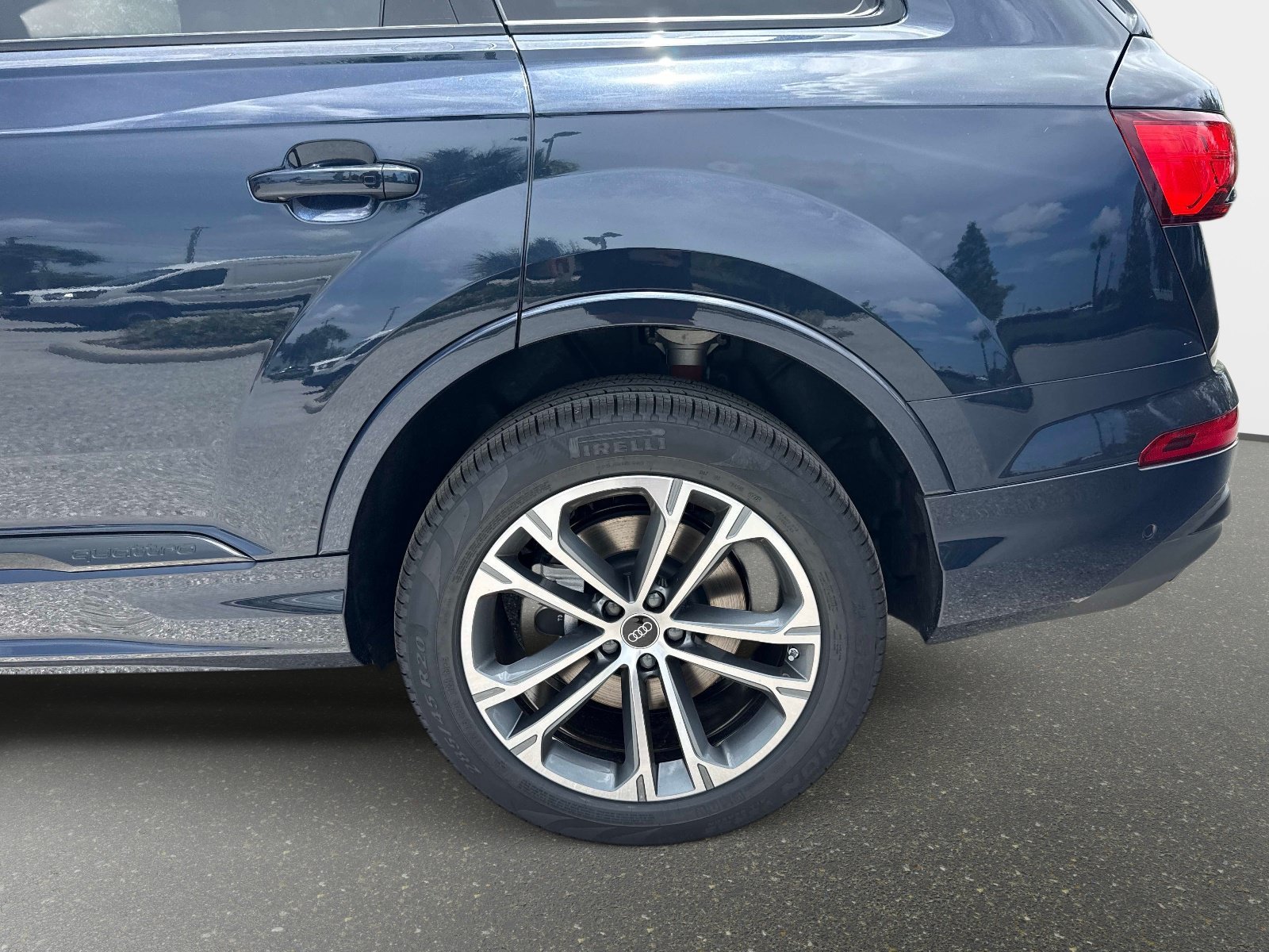 New 2026 Audi Q7 2.0T Premium AWD/4WD image 8