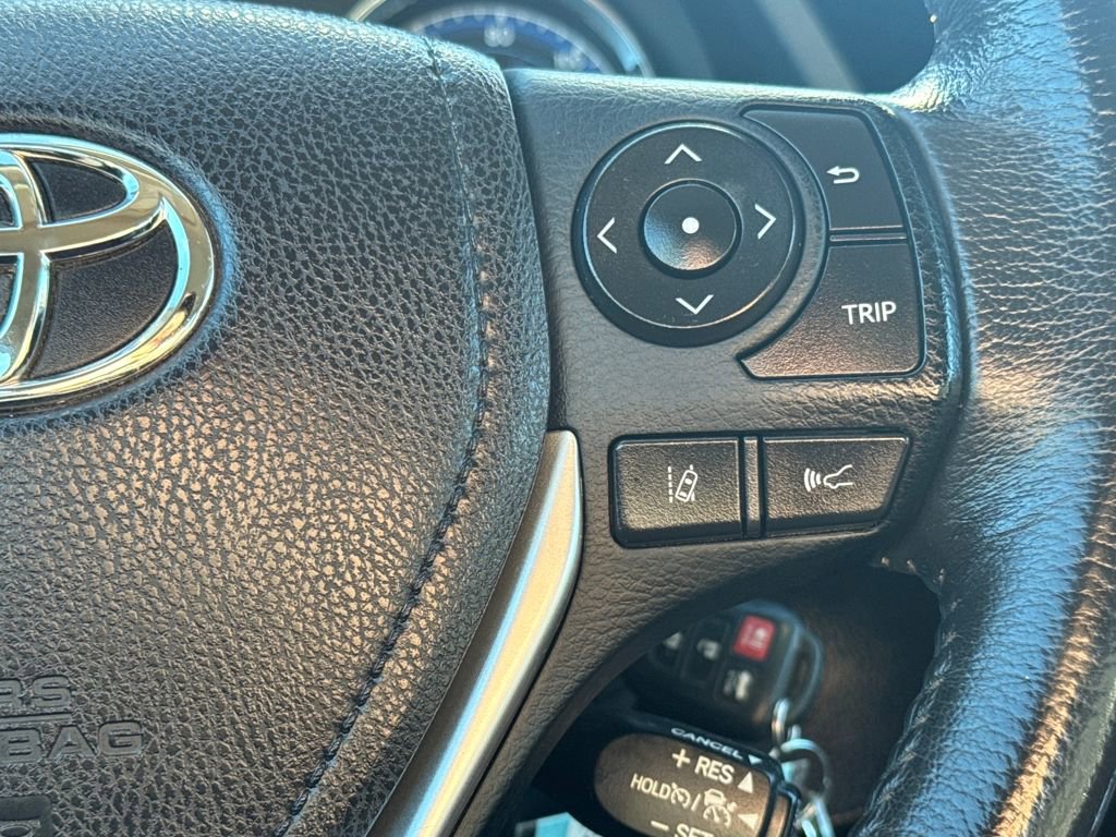 Used 2017 Toyota Corolla SE w/ Carpet Mat Package (TMS) image 20