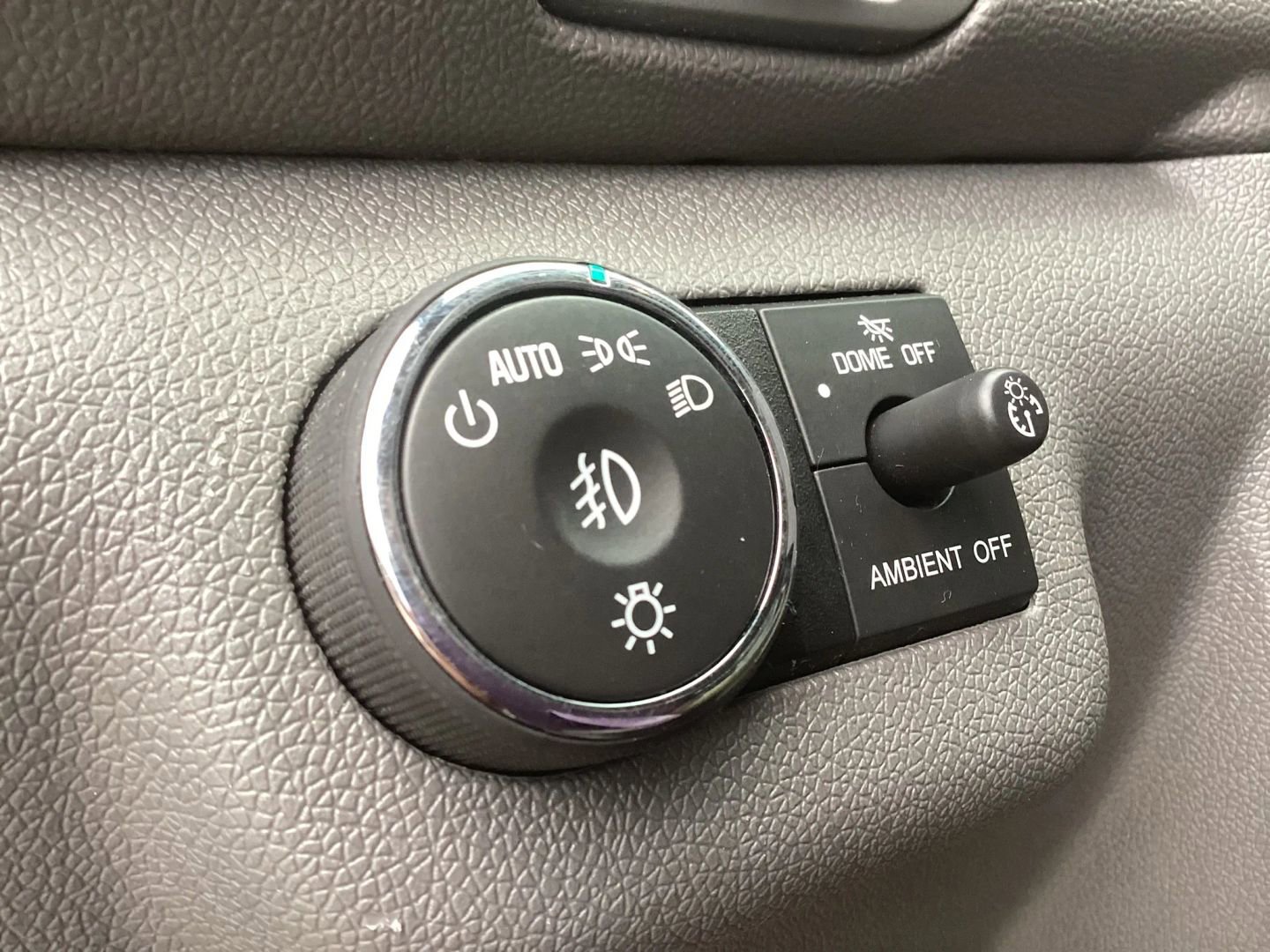 Used 2015 Chevrolet Traverse LT w/ Style and Technology Package image 34