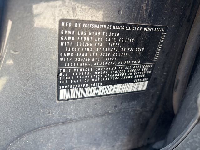 Used 2023 Volkswagen Tiguan SE image 23