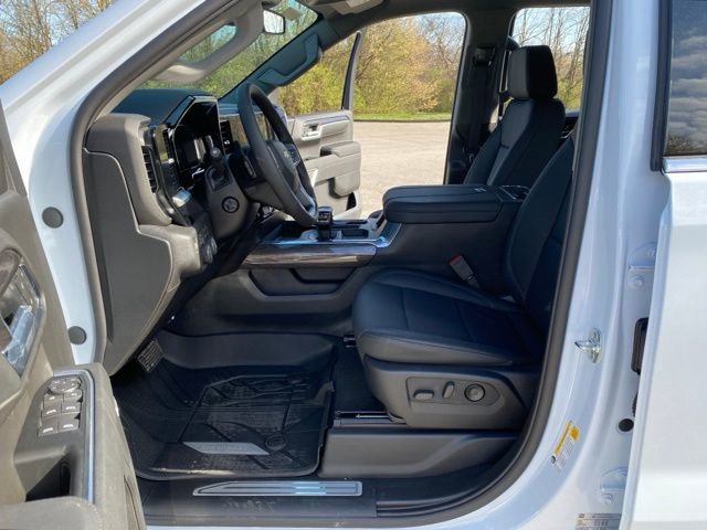 New 2026 Chevrolet Silverado 1500 LTZ w/ LPO, Dark Essentials Package AWD/4WD image 19
