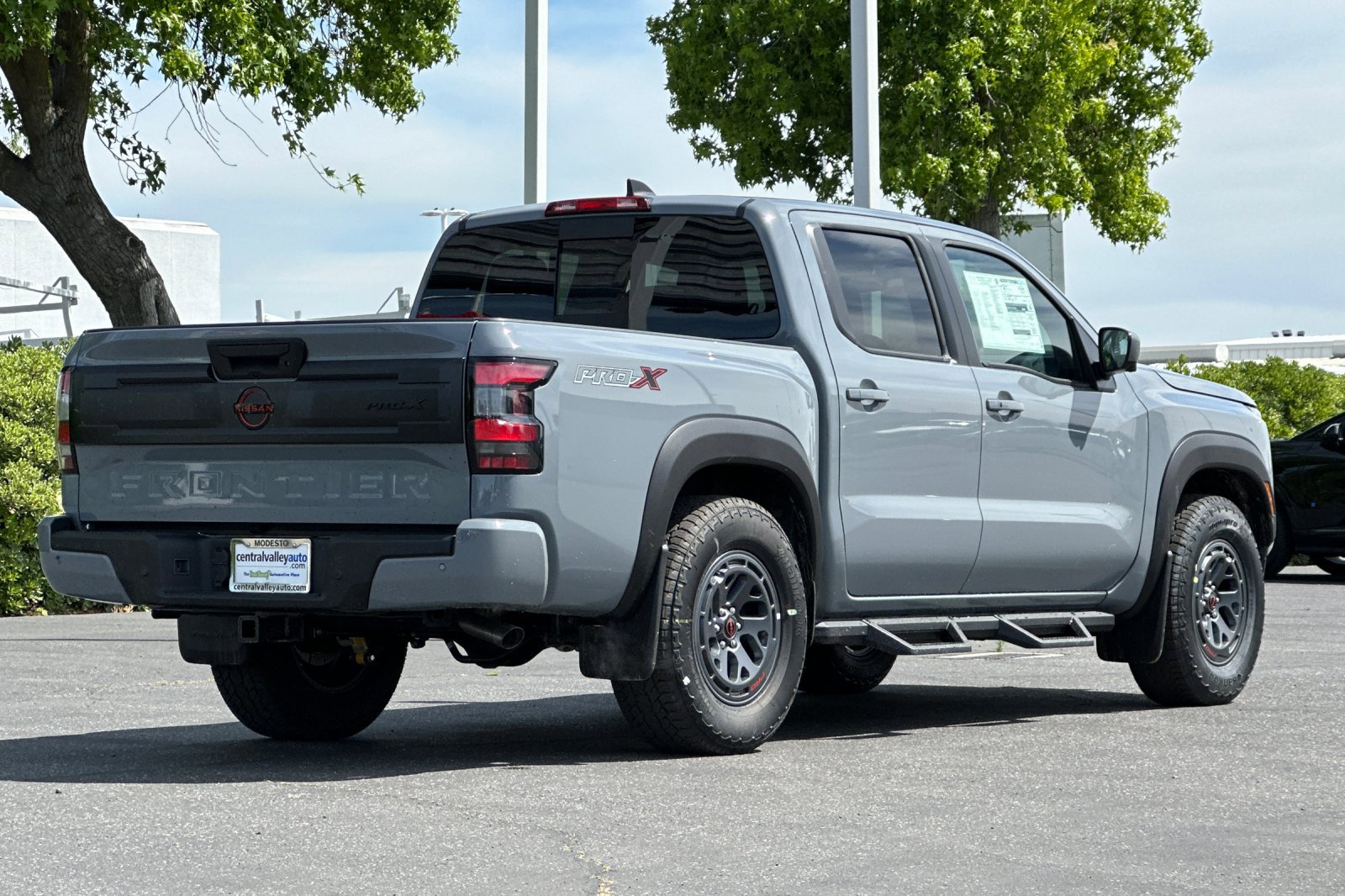 New 2026 Nissan Frontier Pro-X image 4