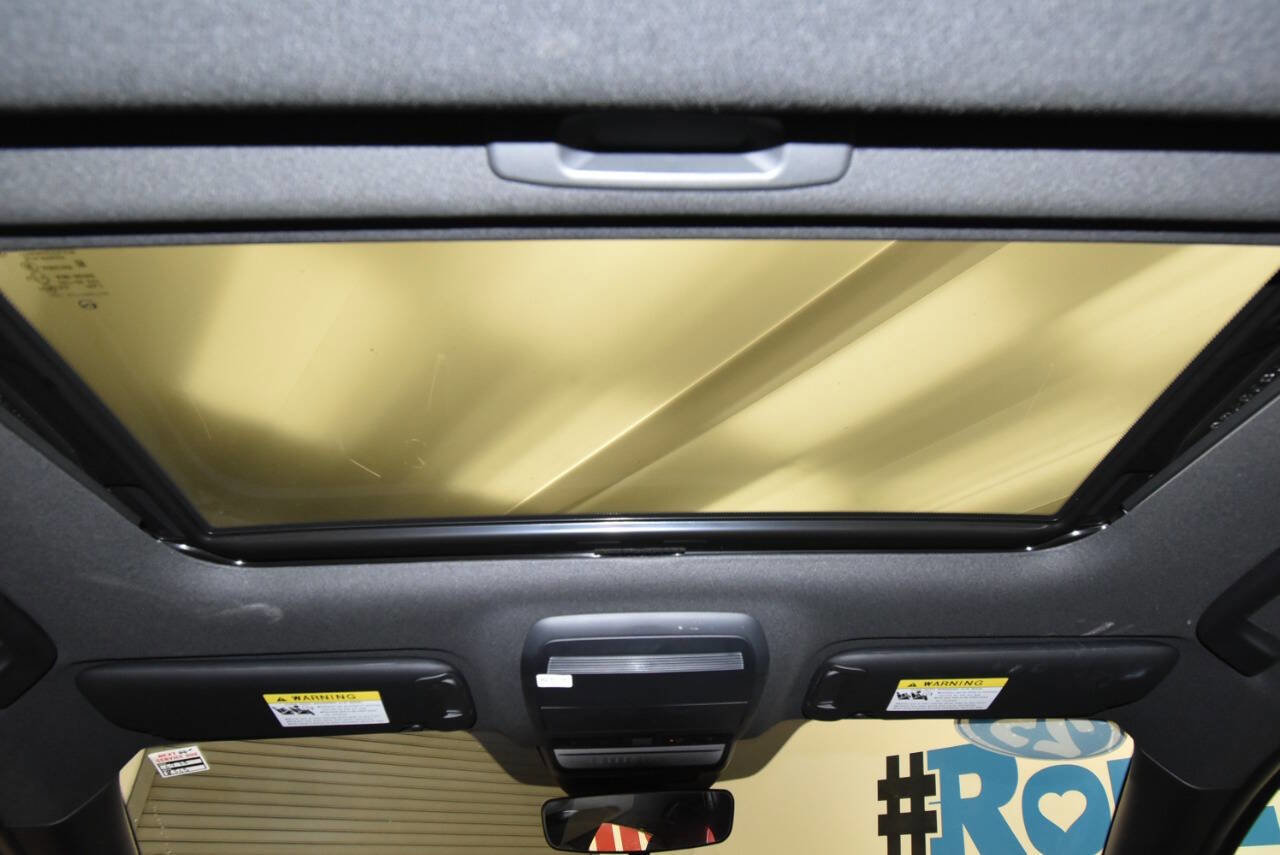 Used 2025 MAZDA MAZDA3 Carbon image 18