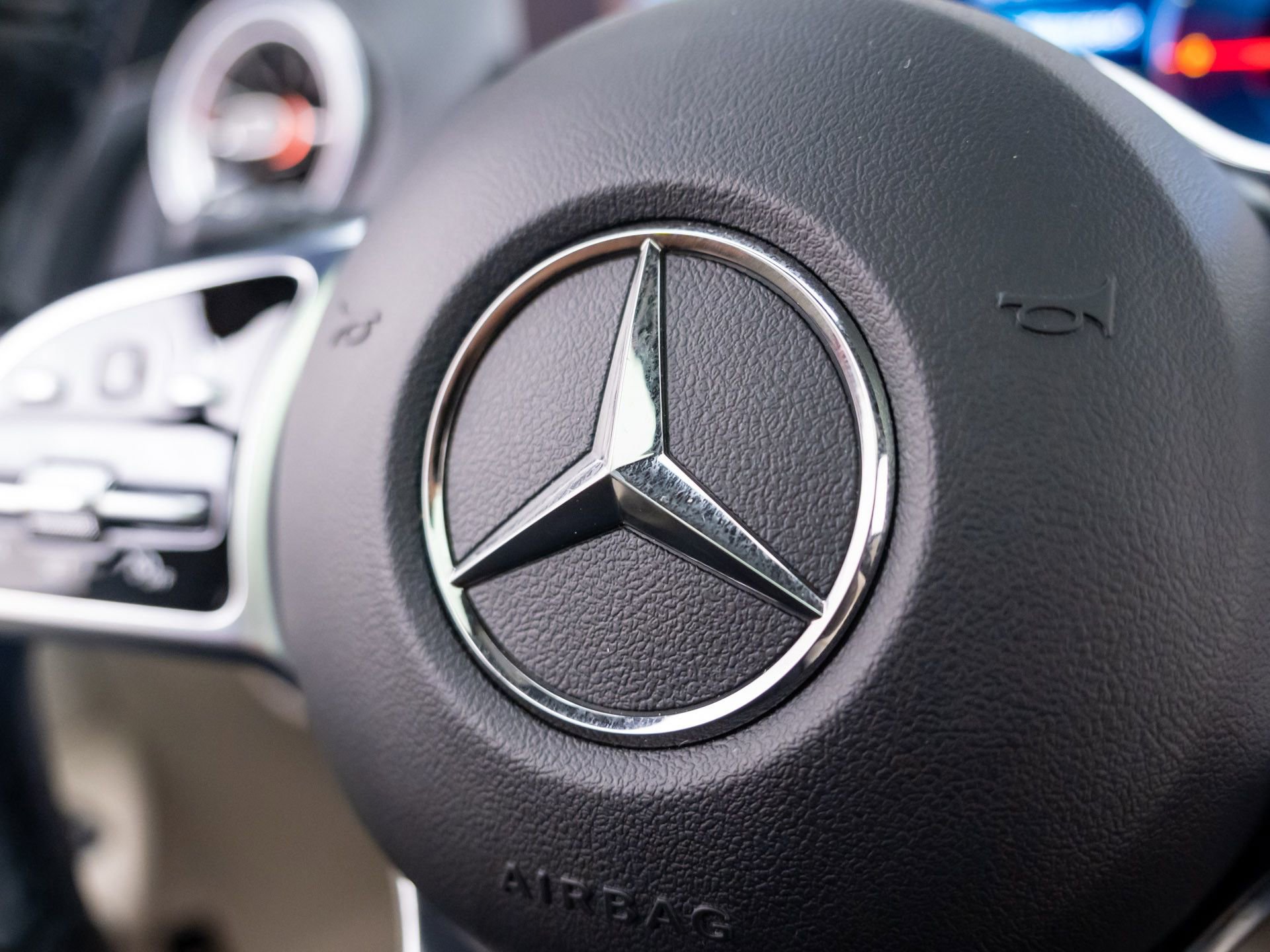 Used 2023 Mercedes-Benz EQB 350 4MATIC SUV image 24