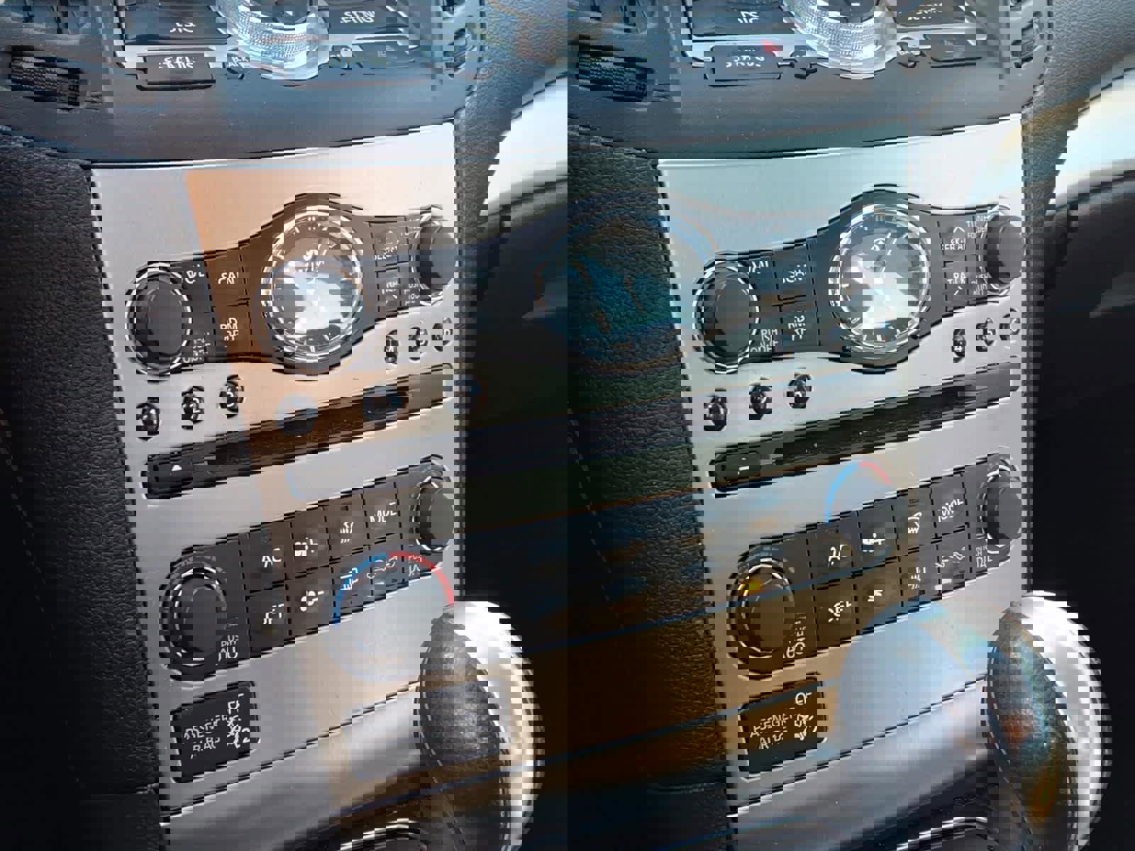 Used 2011 INFINITI G37 x w/ Premium Pkg image 18