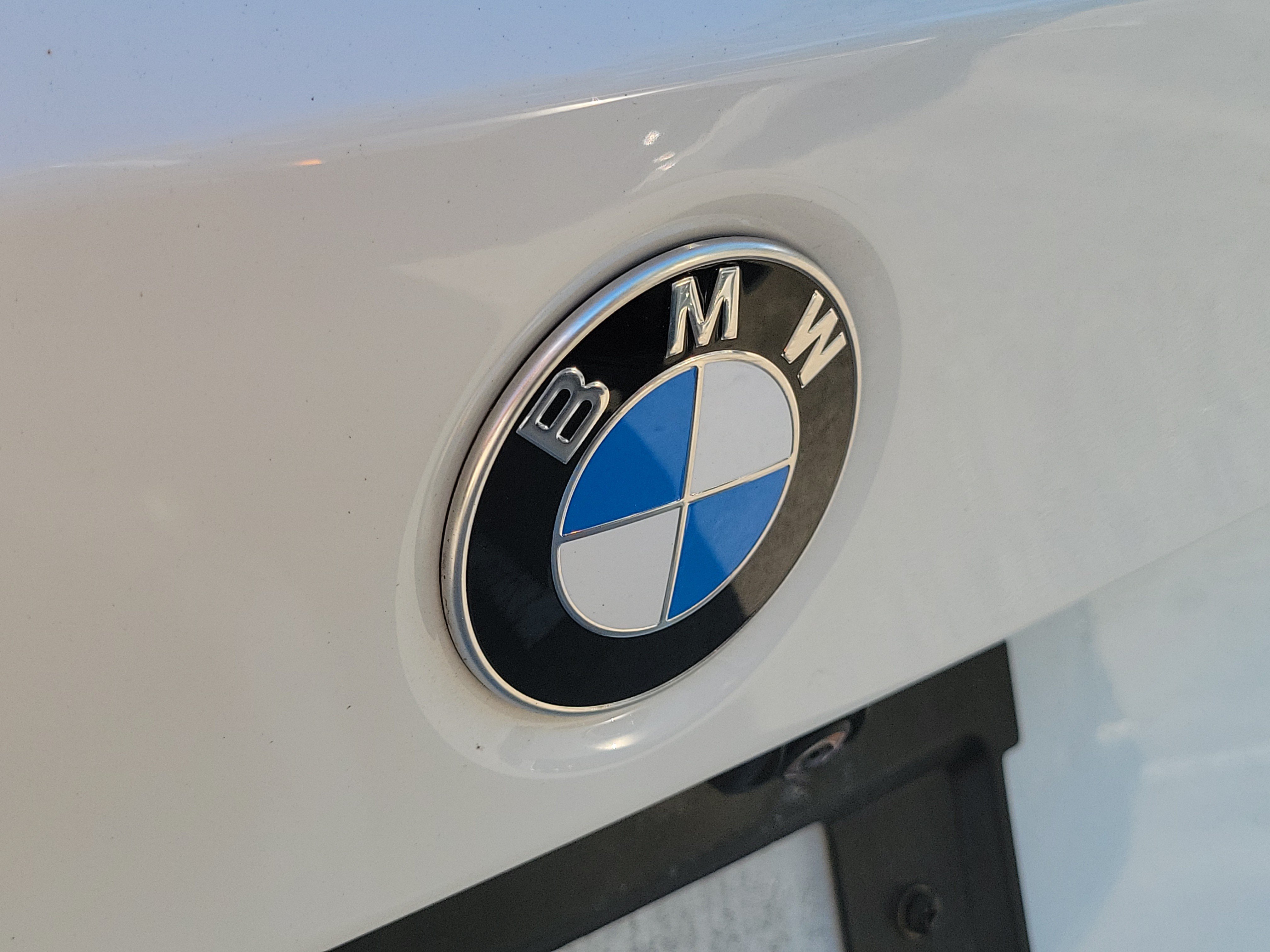 Used 2023 BMW 330i Sedan w/ Driving Assistance Package RWD image 8