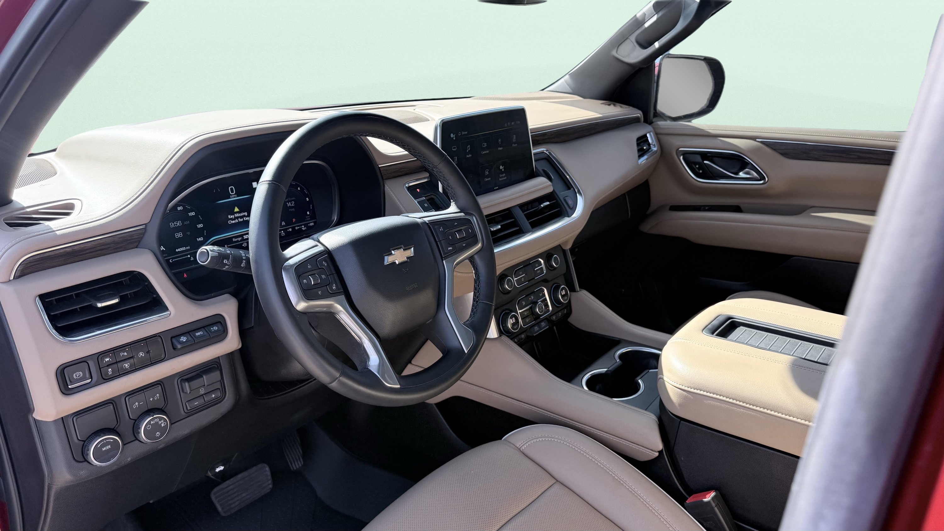 Used 2023 Chevrolet Tahoe Premier w/ Premium Package RWD image 26