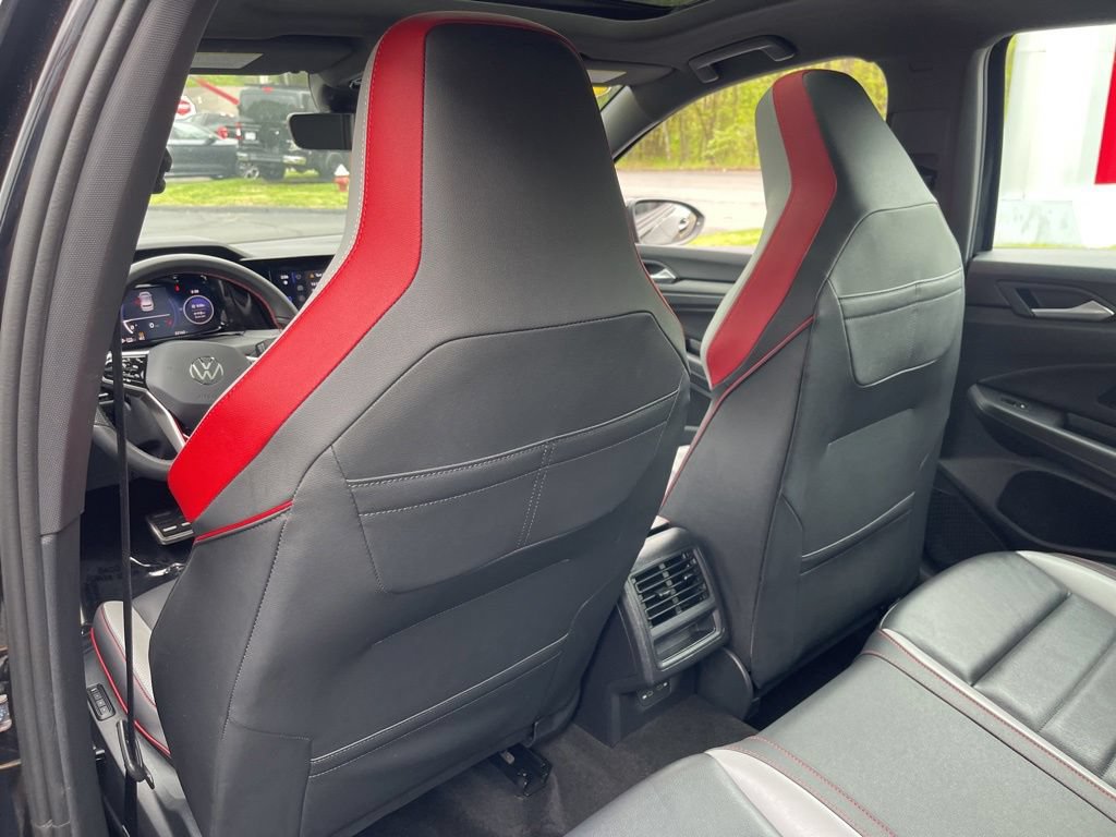 Used 2024 Volkswagen GTI SE FWD image 19