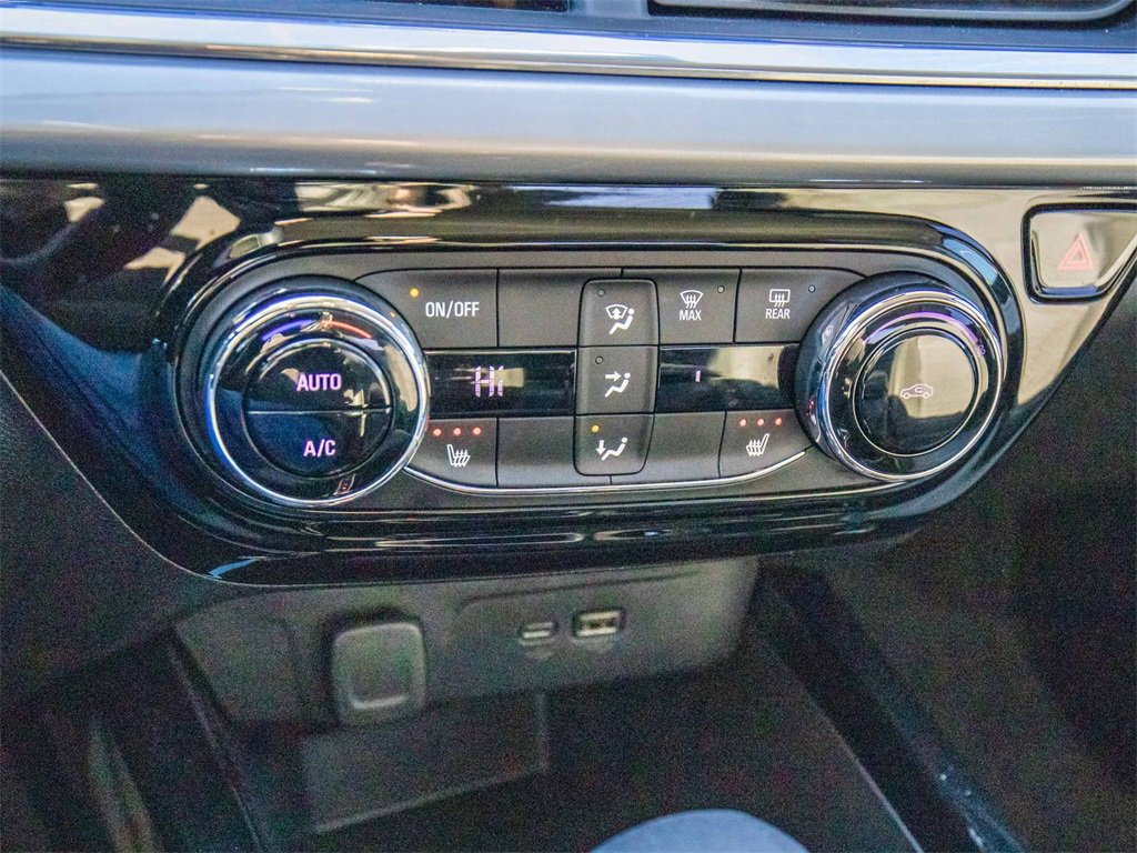 Used 2024 Chevrolet Trax LT w/ Driver Confidence Package image 27