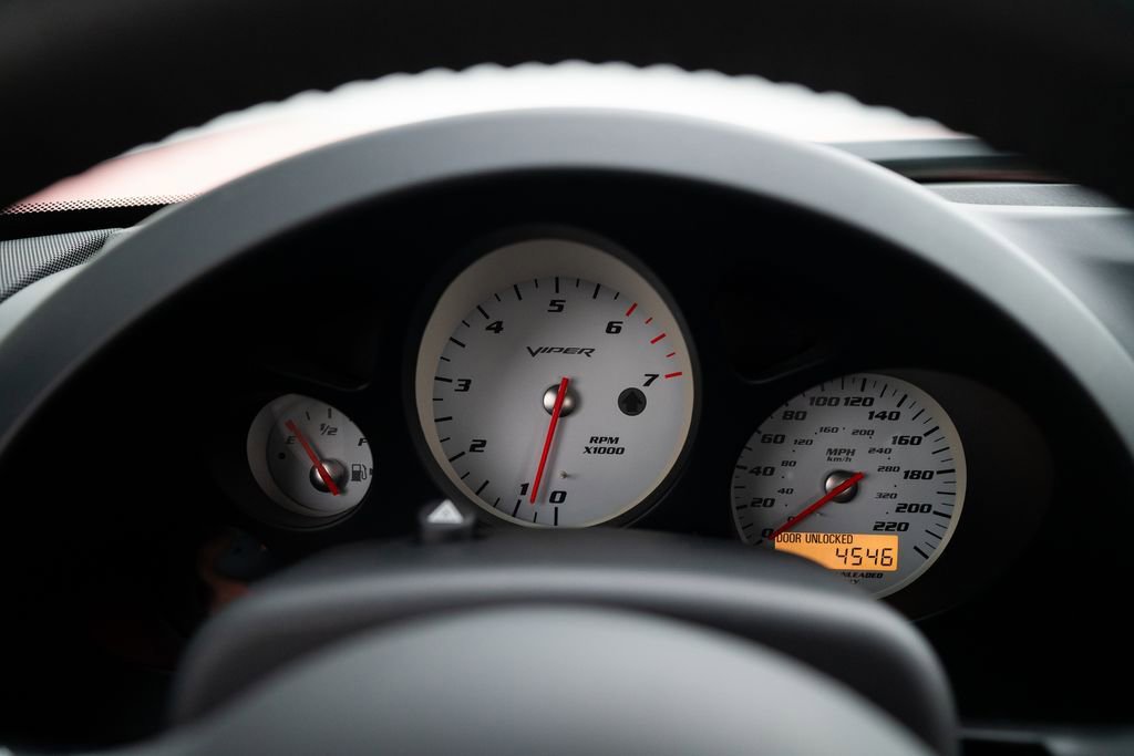 Used 2006 Dodge Viper SRT-10 RWD image 14
