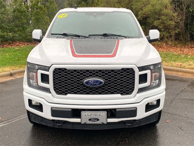 Used 2019 Ford F150 Lariat image 2