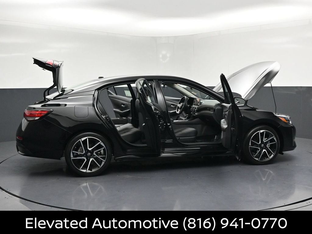 Certified 2025 Nissan Sentra SR w/ SR Premium Package FWD image 34