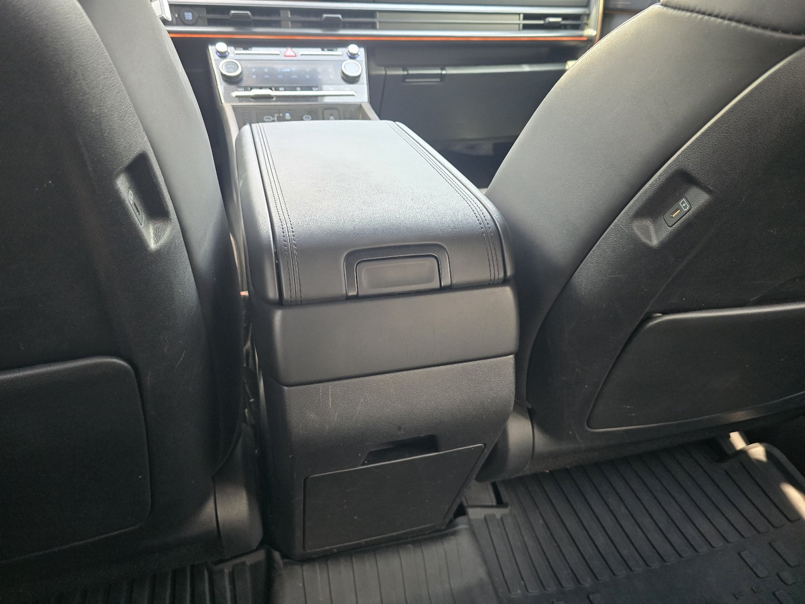 Used 2024 Hyundai Santa Fe Calligraphy AWD/4WD image 25
