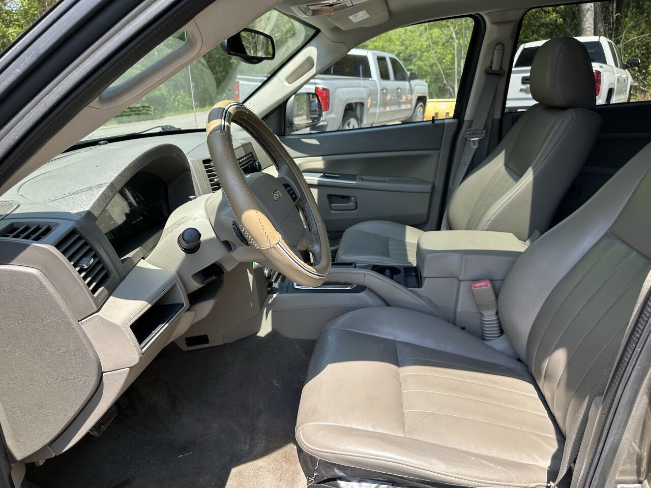 Used 2006 Jeep Grand Cherokee Laredo AWD/4WD image 19