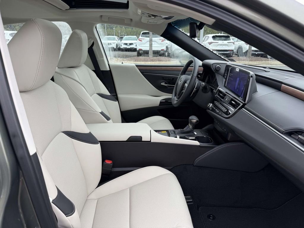 Used 2025 Lexus ES 350 Premium image 15
