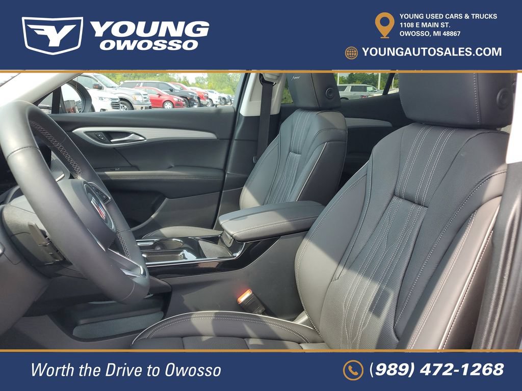 Used 2025 Buick Envision Avenir AWD/4WD image 6