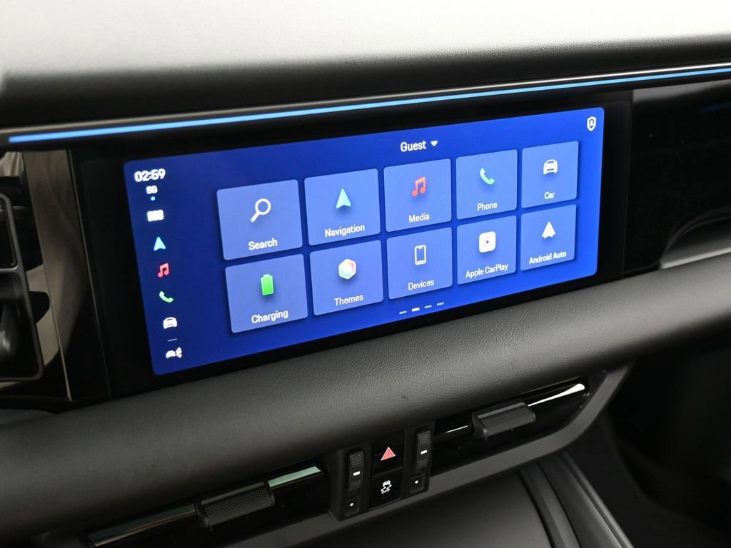 Certified 2025 Porsche Macan 4 Electric AWD/4WD image 20