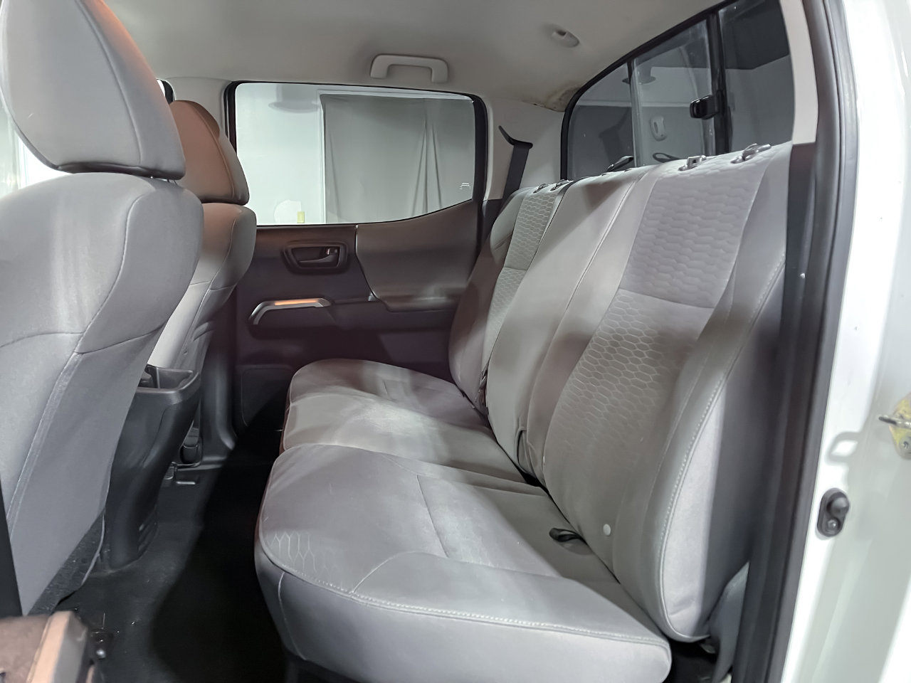 Used 2017 Toyota Tacoma TRD Off-Road image 14