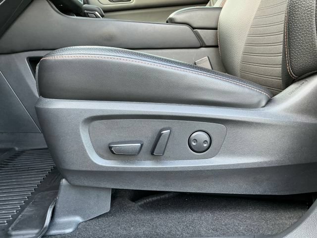 Used 2023 Nissan Pathfinder Rock Creek AWD/4WD image 14