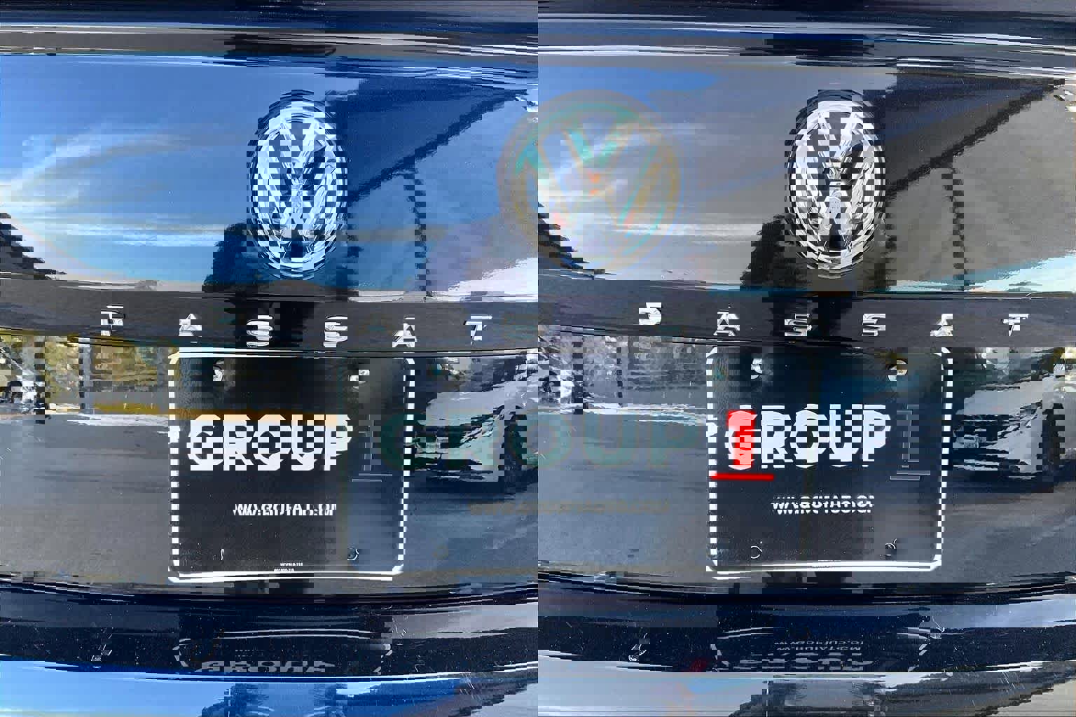 Used 2020 Volkswagen Passat 2.0T R-Line image 10