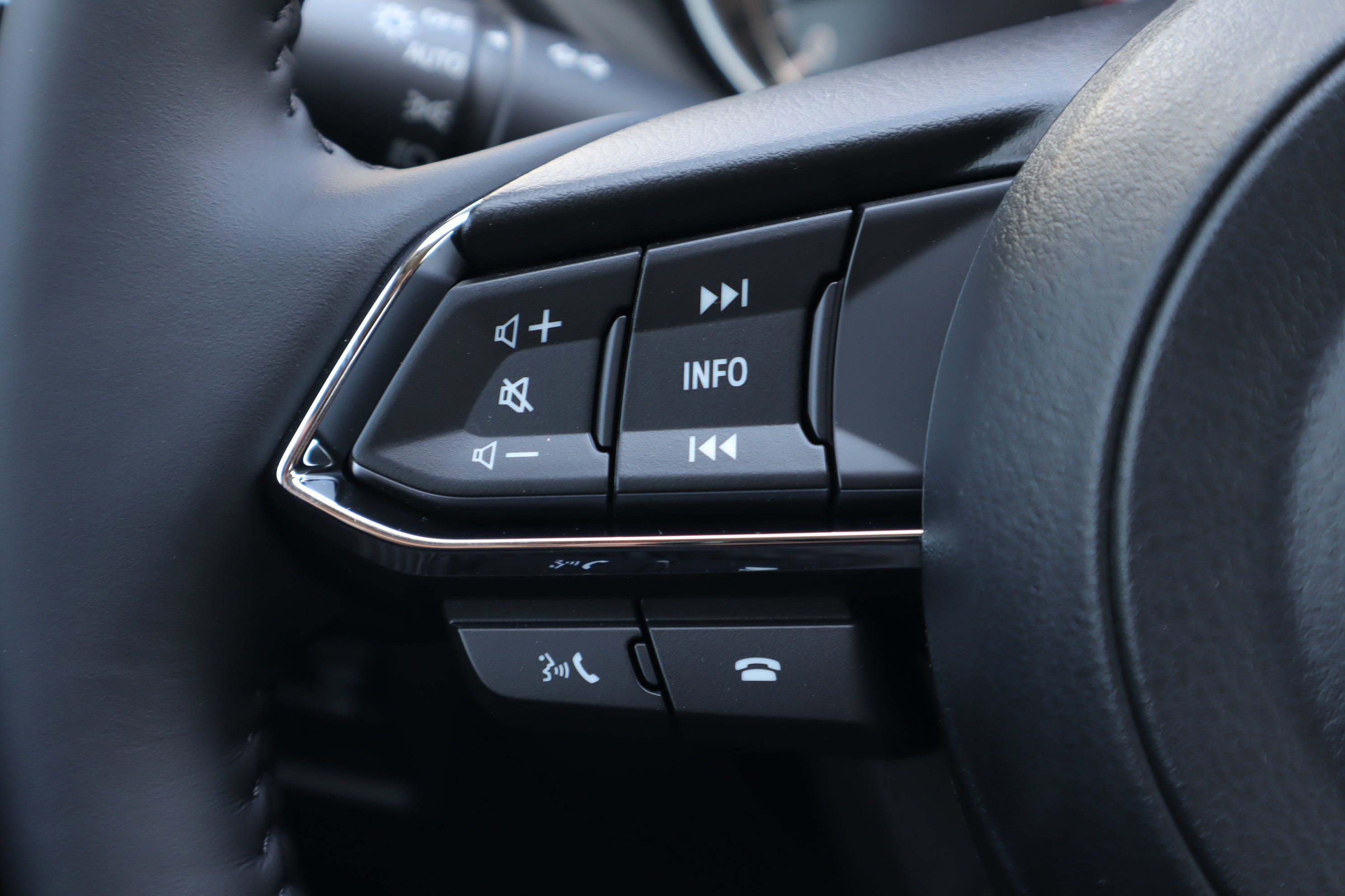 New 2025 MAZDA CX-5 AWD 2.5 S w/ Preferred Package image 15