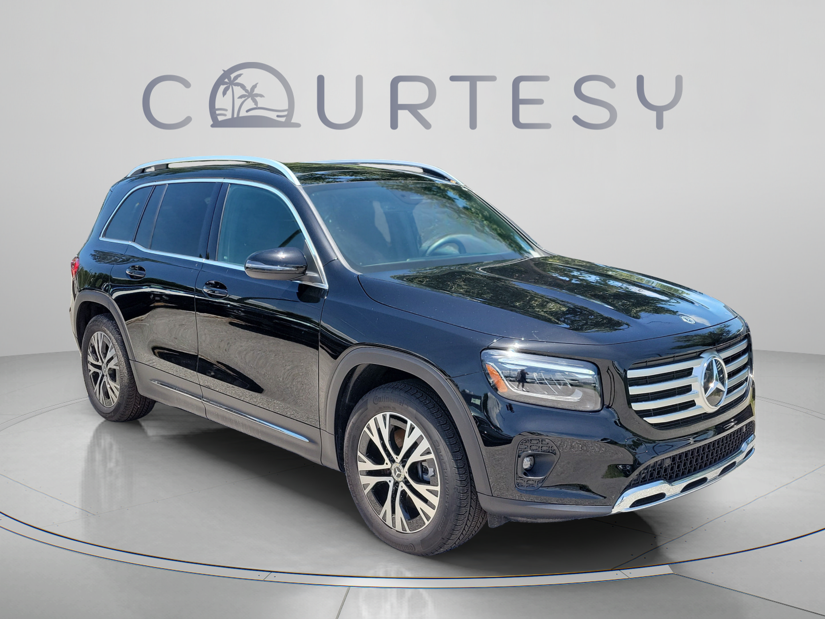 Used 2026 Mercedes-Benz GLB 250 image 4
