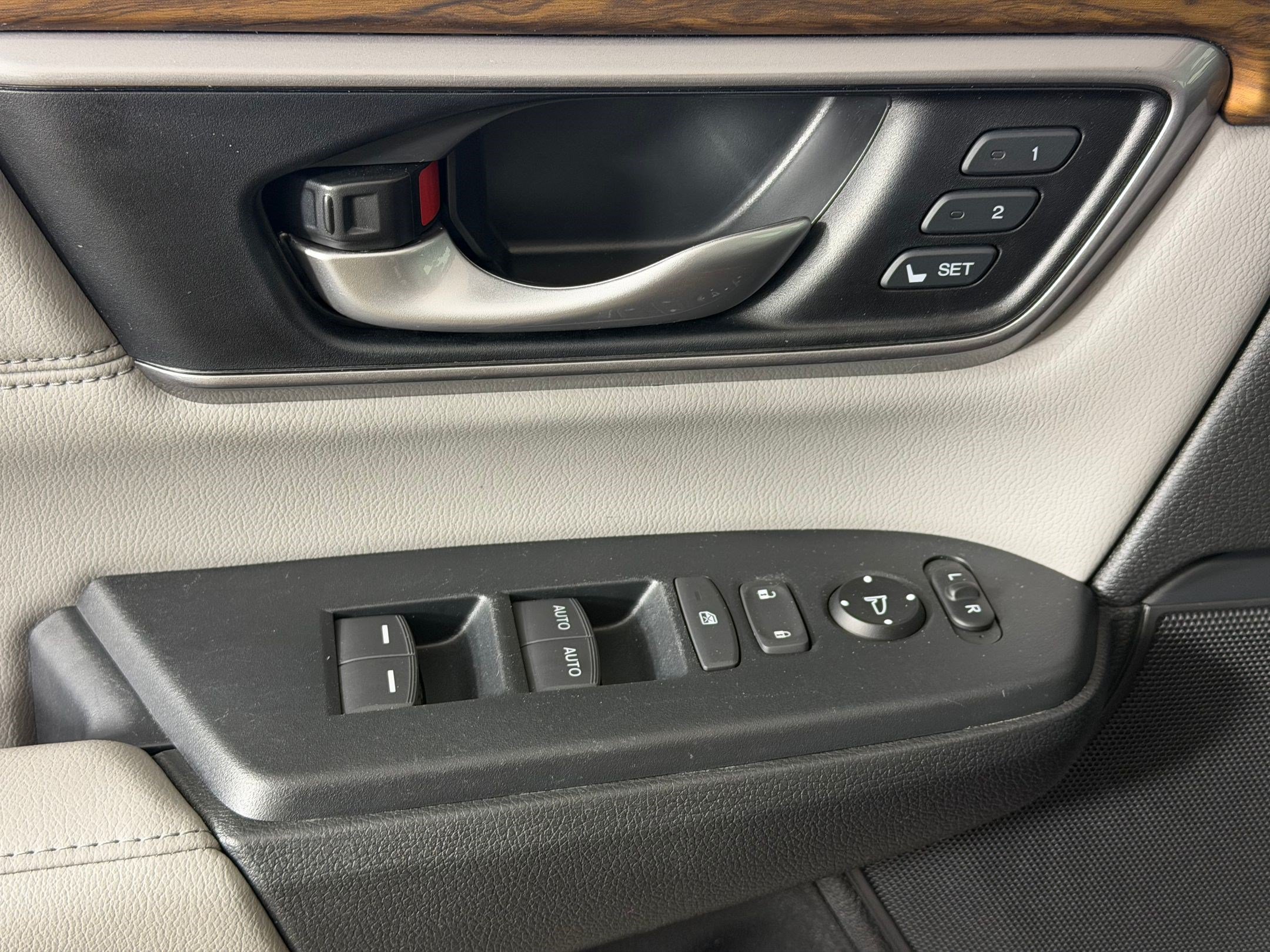 Used 2018 Honda CR-V EX-L image 13