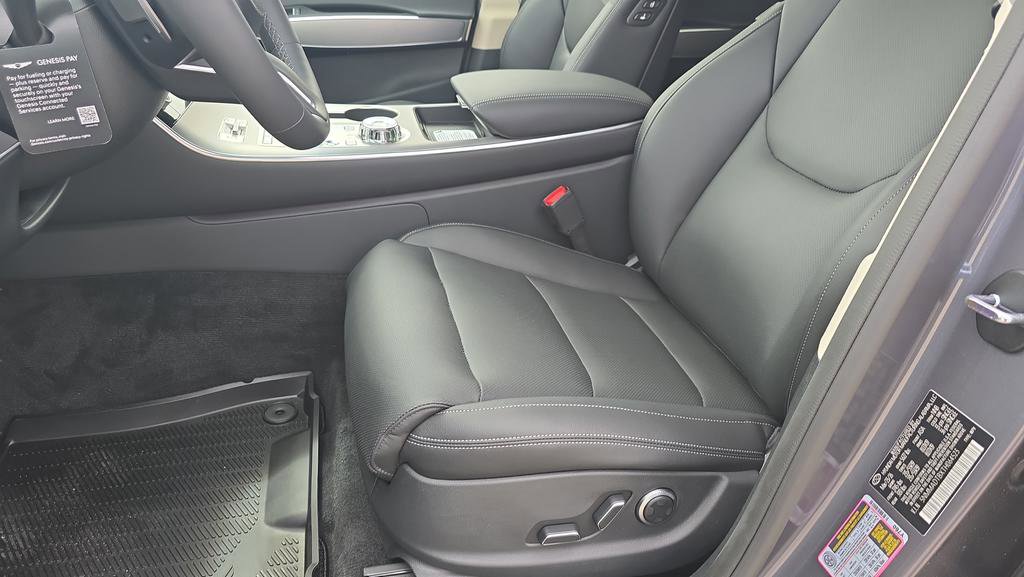 New 2026 Genesis GV70 2.5T Select AWD/4WD image 13