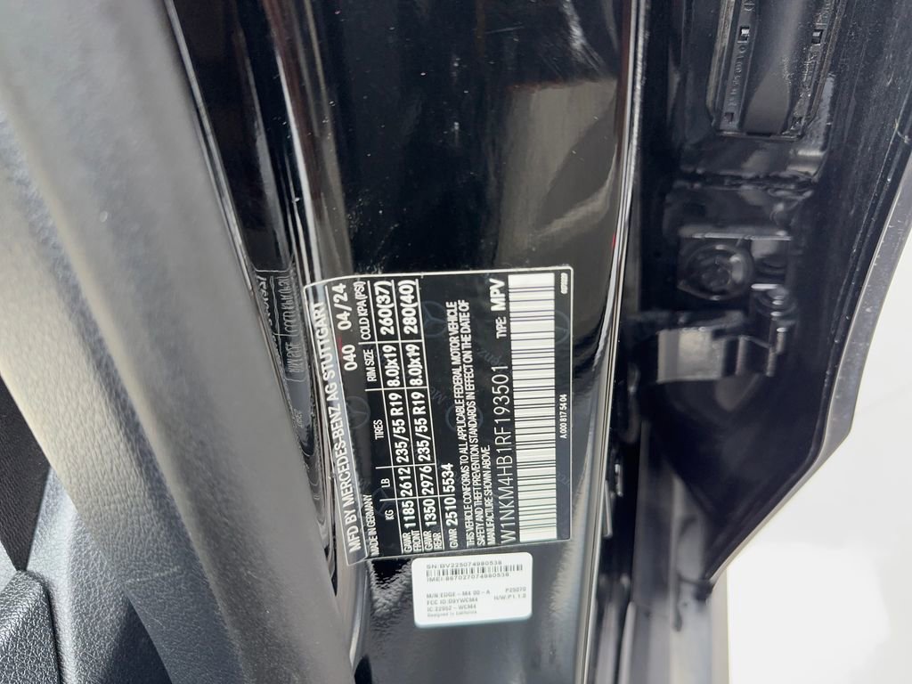 Used 2024 Mercedes-Benz GLC 300 4MATIC image 54