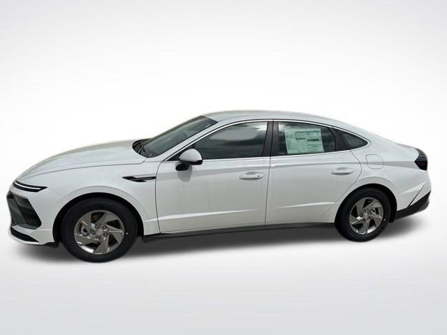 New 2026 Hyundai Sonata SE FWD image 2