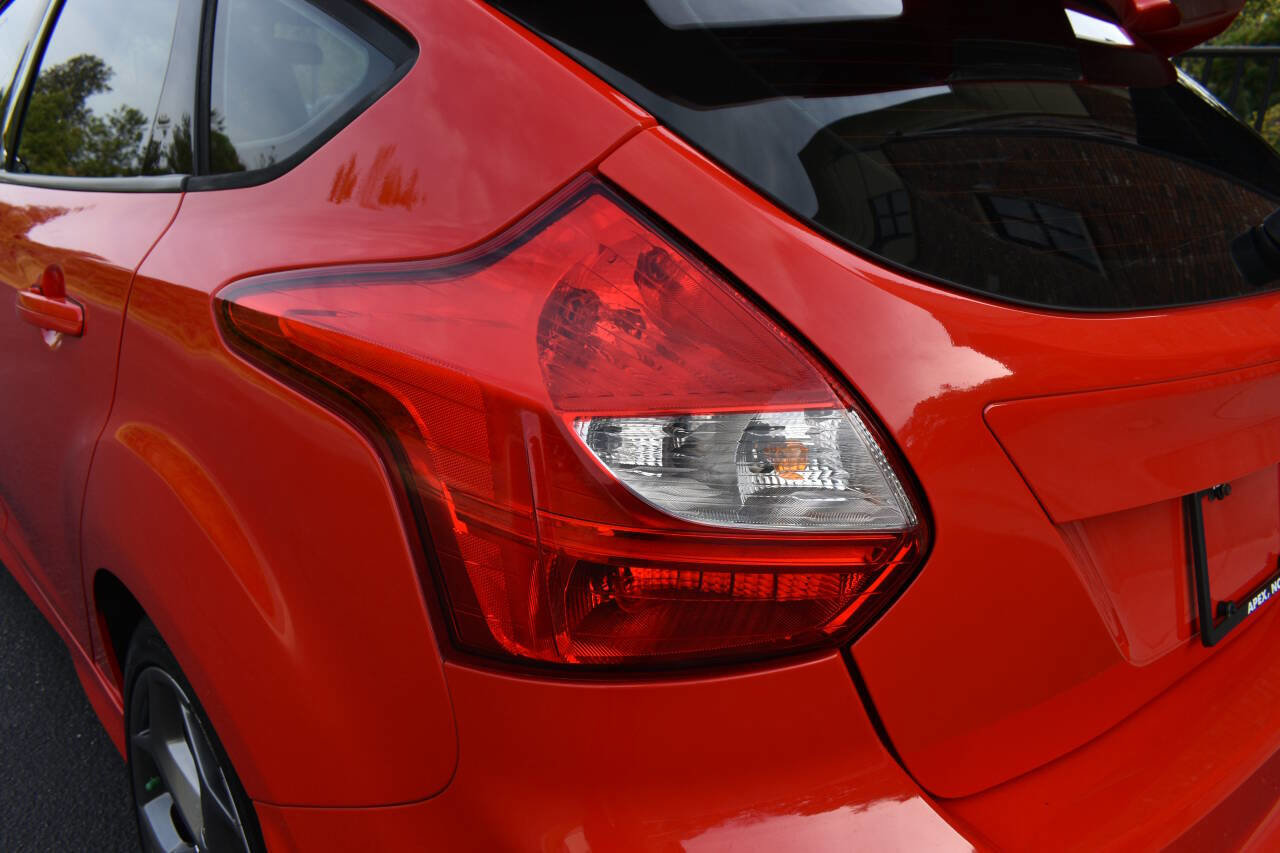 Used 2013 Ford Focus ST image 36