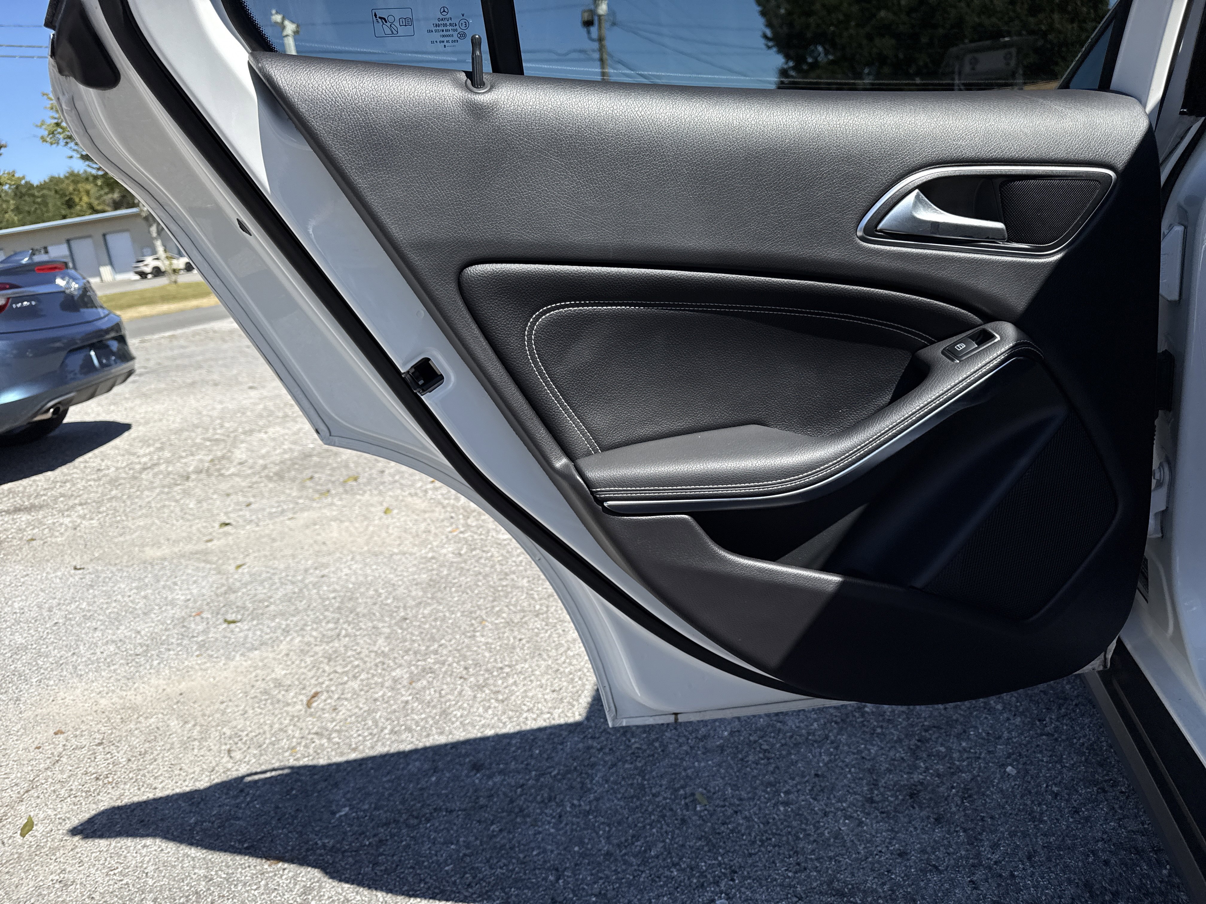 Used 2019 Mercedes-Benz GLA 250 4MATIC image 31