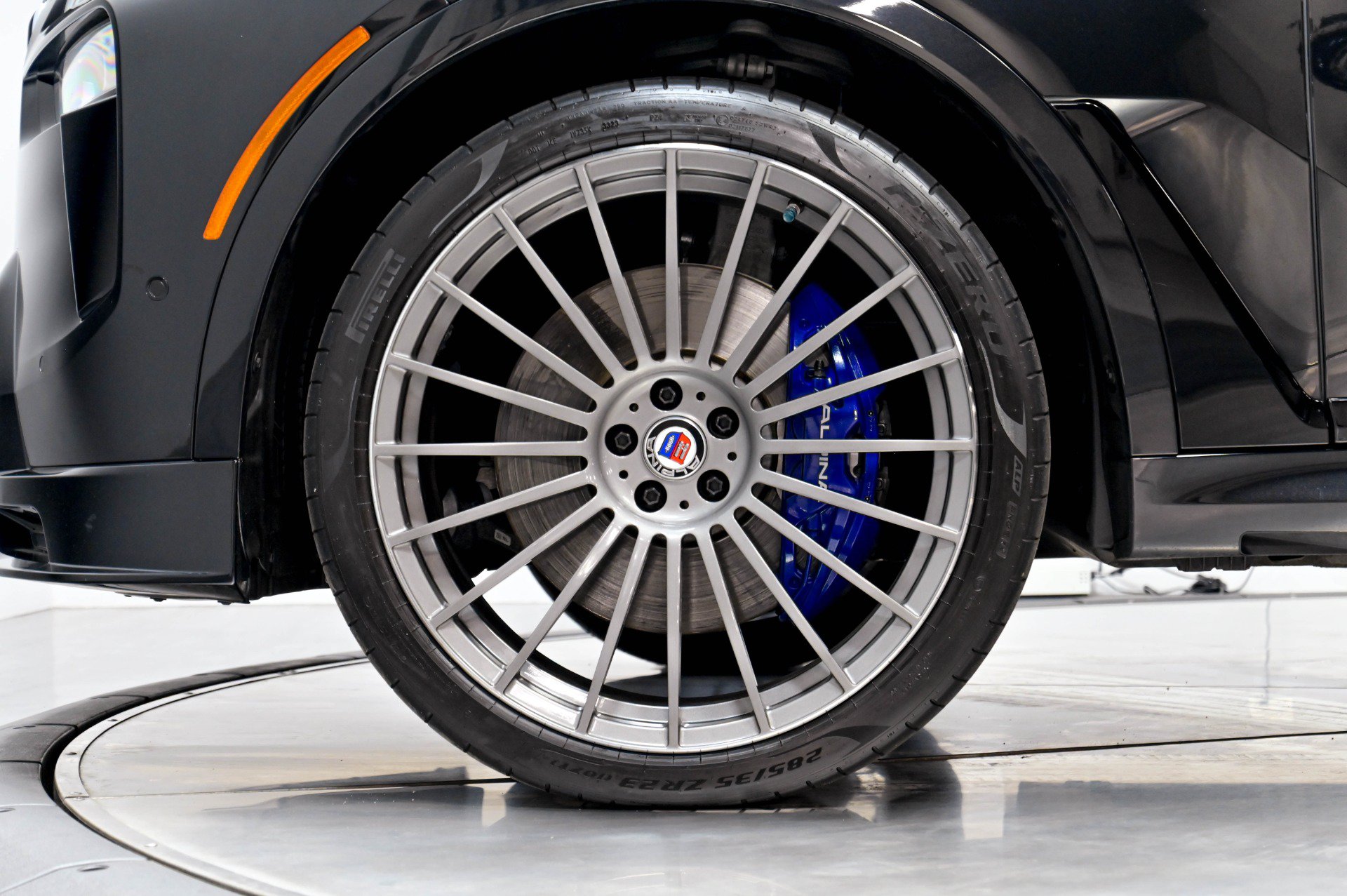 Used 2023 BMW ALPINA XB7 AWD/4WD image 47