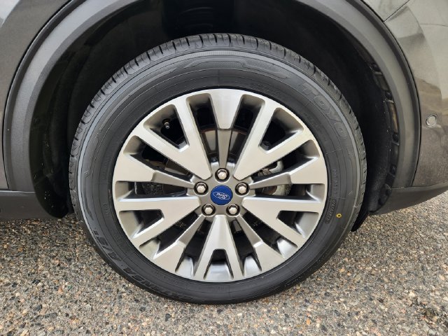 Certified 2020 Ford Escape Titanium AWD/4WD image 21