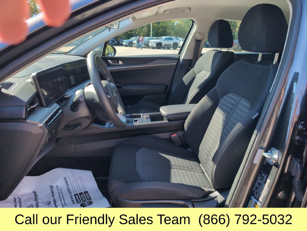 Used 2025 Kia K5 LXS FWD image 10