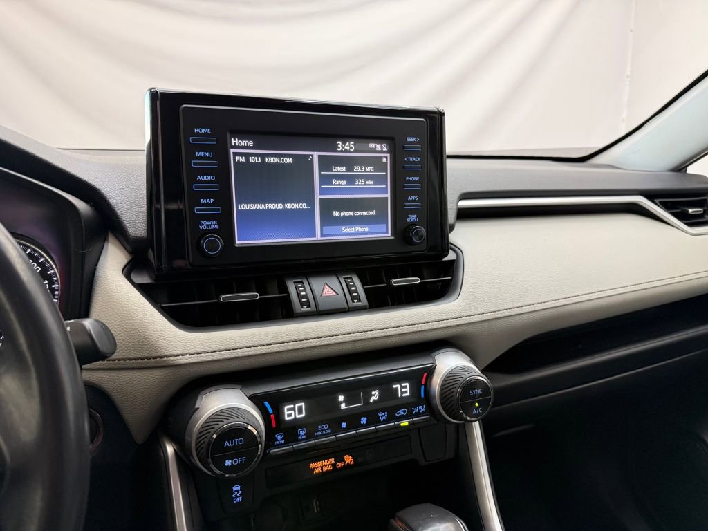 Used 2019 Toyota RAV4 XLE Premium image 14