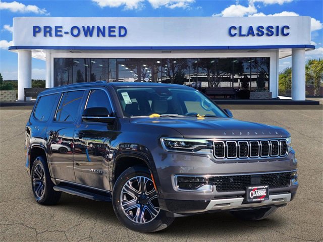 Used 2024 Jeep Wagoneer Series II w/ Flexible Seating Group