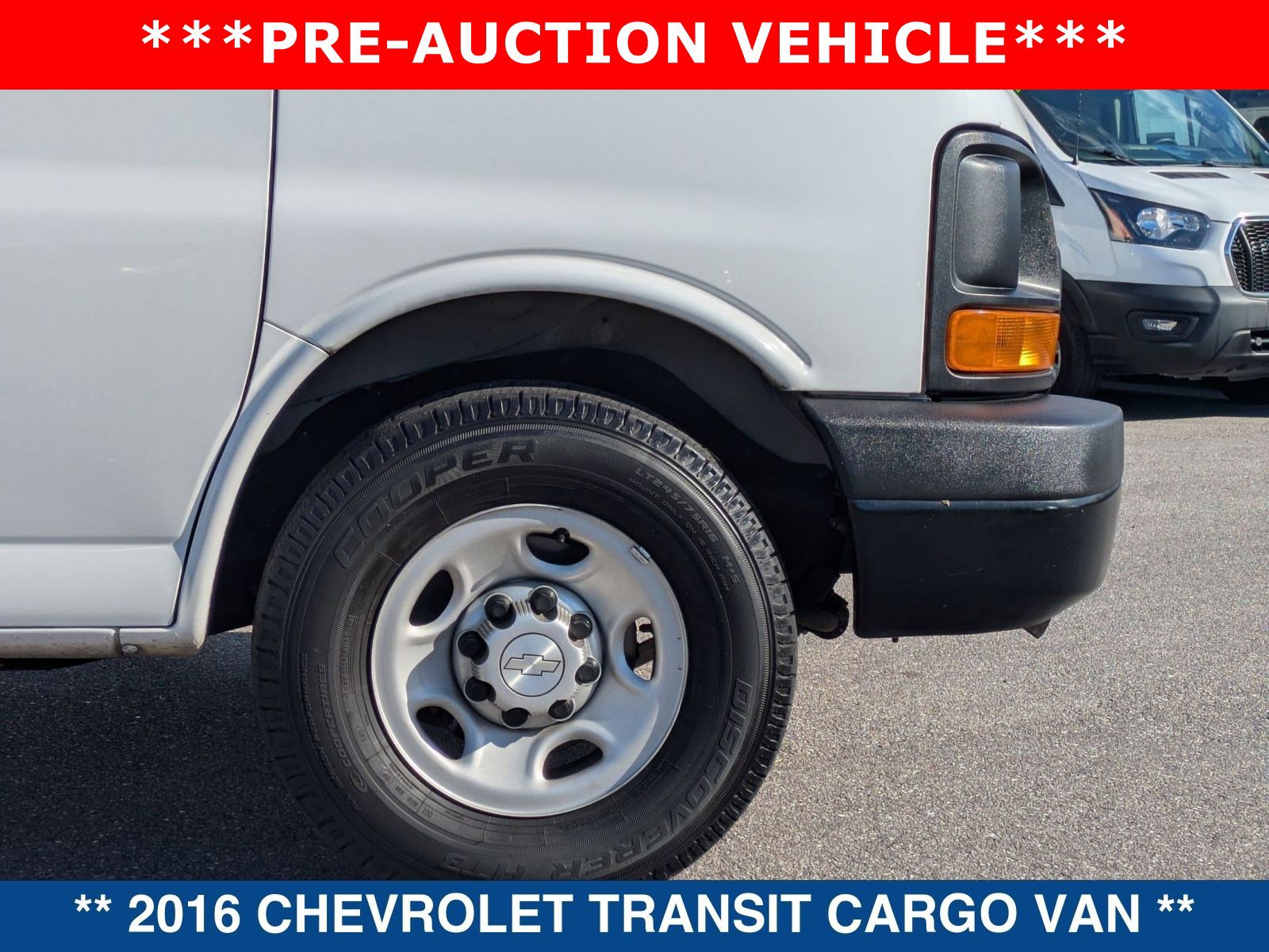 Used 2016 Chevrolet Express 2500 image 11