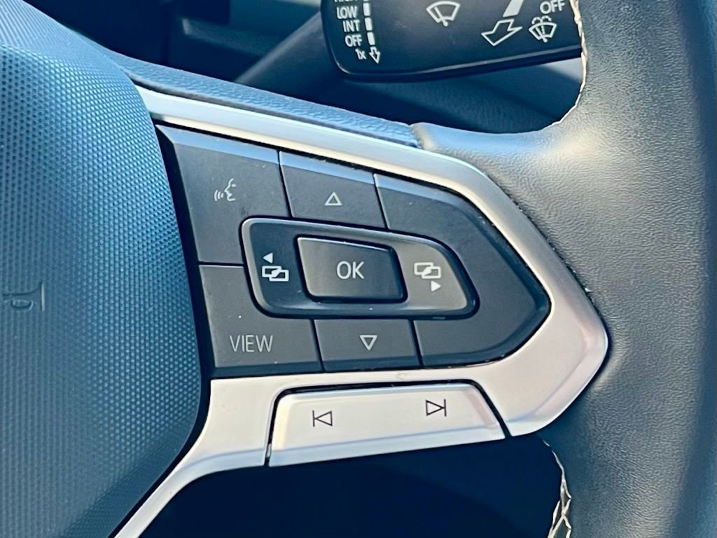 Used 2022 Volkswagen Atlas Cross Sport SE image 23