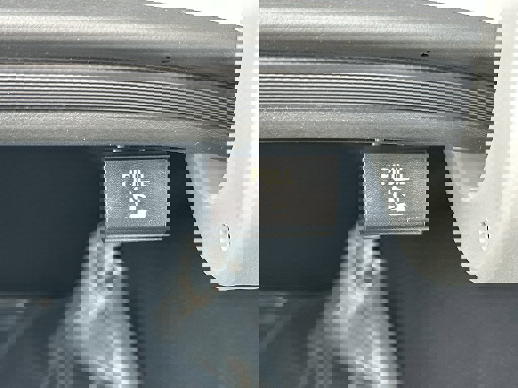 New 2026 Hyundai Elantra SE FWD image 31