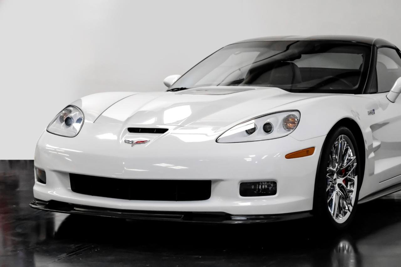 Used 2012 Chevrolet Corvette ZR1 w/ 3ZR Preferred Equipment Group RWD image 9