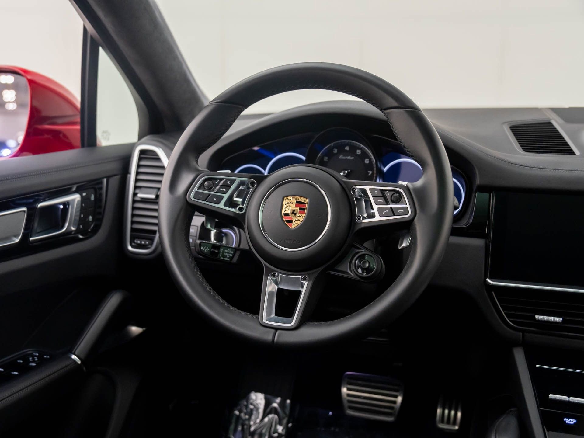 Certified 2023 Porsche Cayenne Turbo image 12