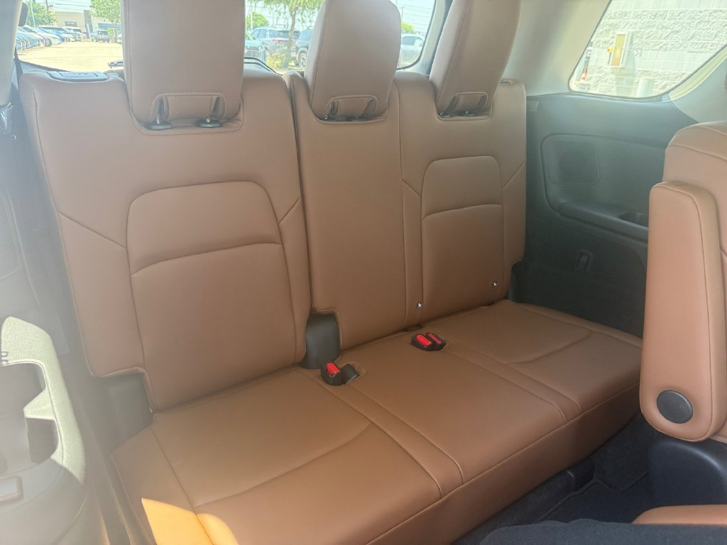 New 2026 Nissan Pathfinder Platinum AWD/4WD image 21