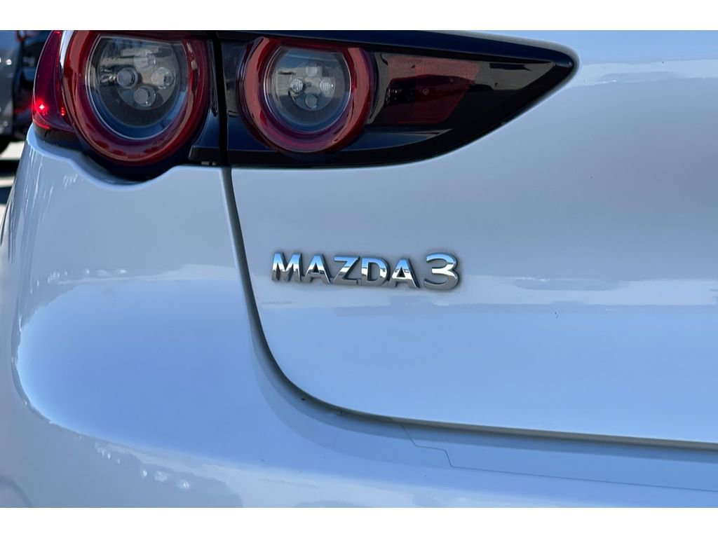 Used 2020 MAZDA MAZDA3 Hatchback w/ Preferred Package image 14