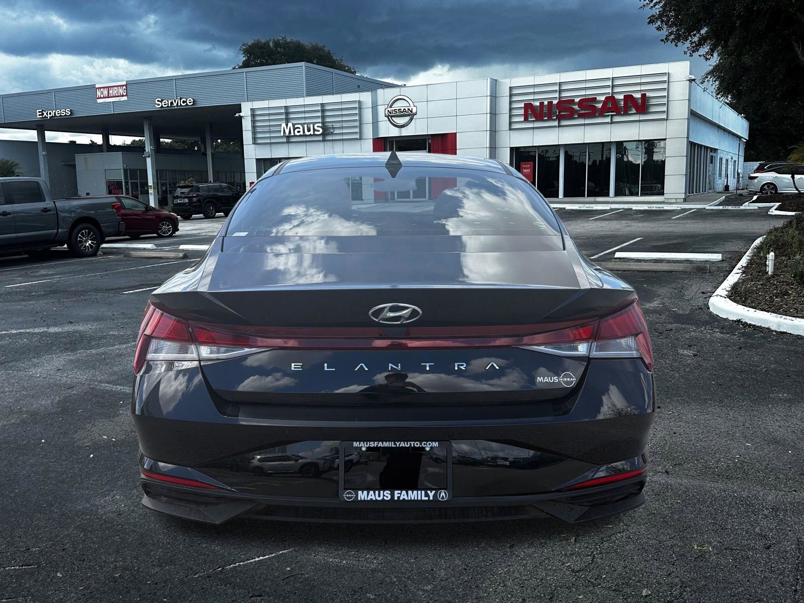 Used 2021 Hyundai Elantra SE w/ Preferred Accessory Package image 7