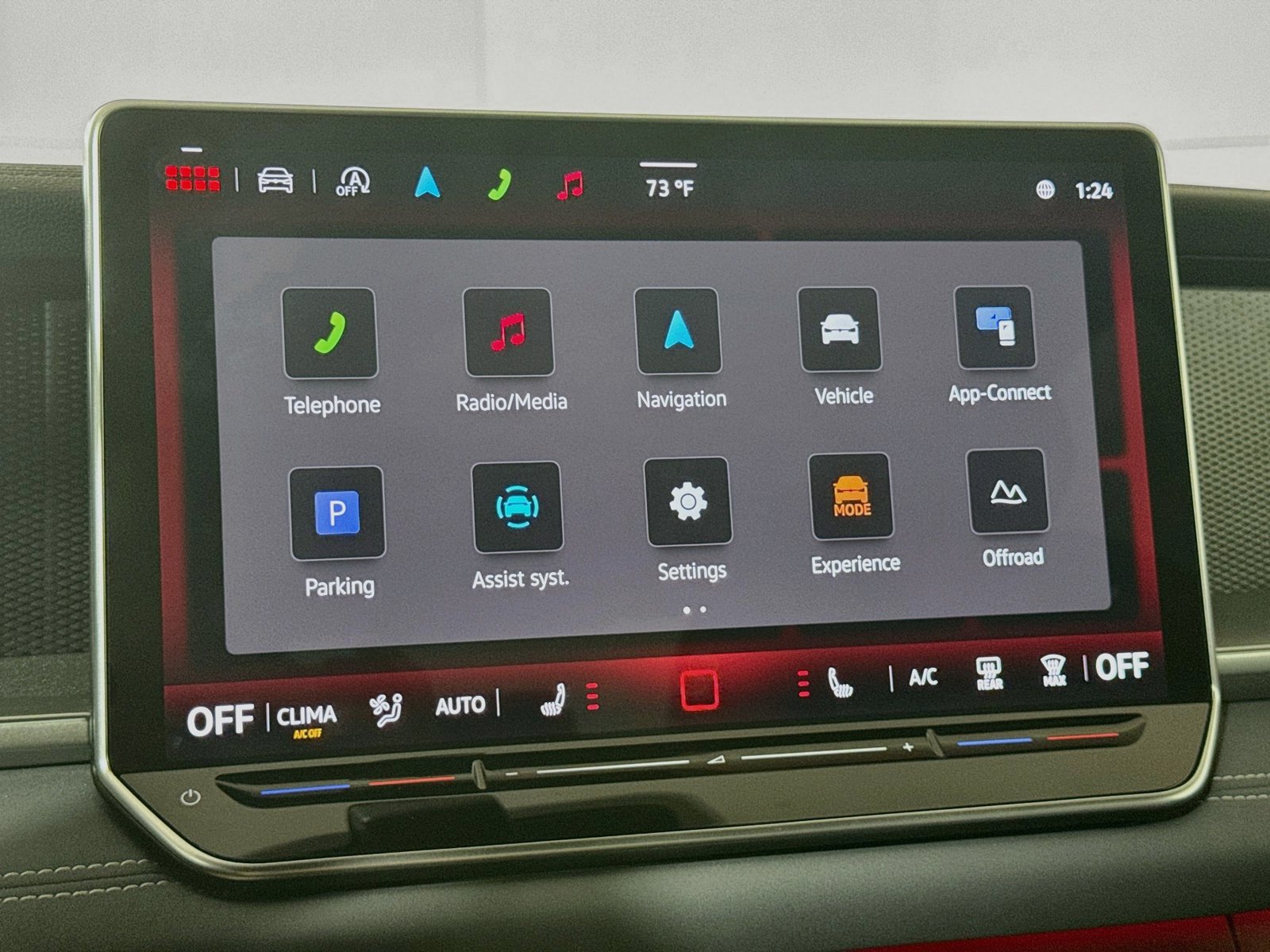 Certified 2025 Volkswagen Tiguan SE R-Line AWD/4WD image 16